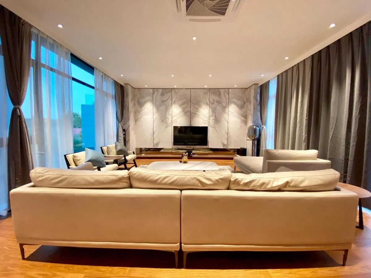 Villa Molly Luxury Private Pool Bungalow茉莉的家豪华私人泳池别墅 Pantai Cenang